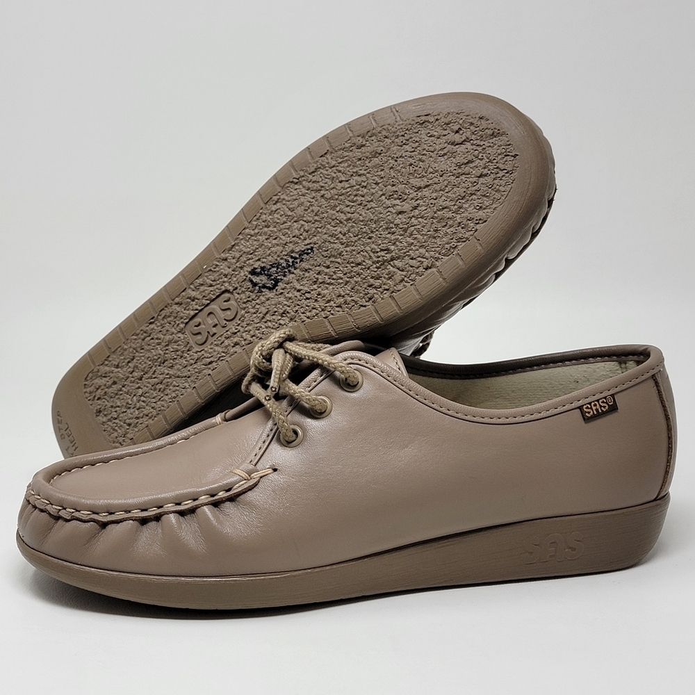 SAS Siesta Moc Toe Women's Size 9 Handsewn Leather Comfort Lace Up Walking Shoes